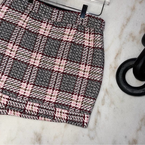 Forever 21 Tweed Asymmetric Mini Skirt in Pink Multi - Picture 10 of 13
